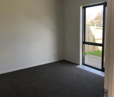 8a Claremont Avenue - Photo 4