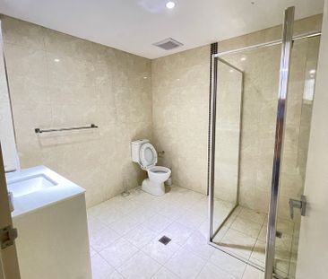 One Bedroom Apartment with Courtyard, Opposite Kogarah Station - Photo 5