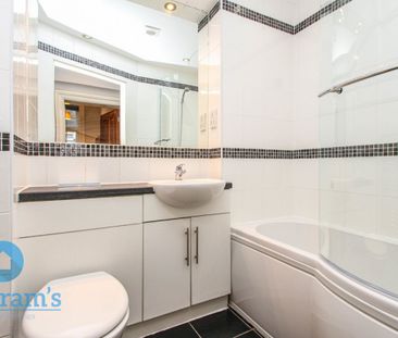 2 bed Flat for Rent - Photo 6