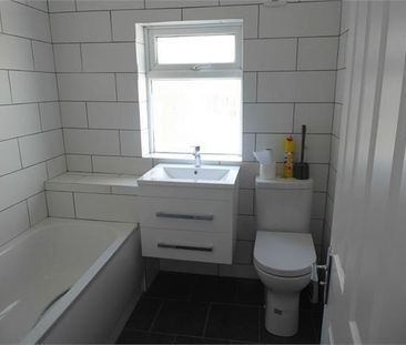 2 Bed Maisonette, Balfour Road, SE25 - Photo 4