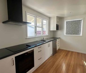 Ever so Central and Spacious. - Photo 3