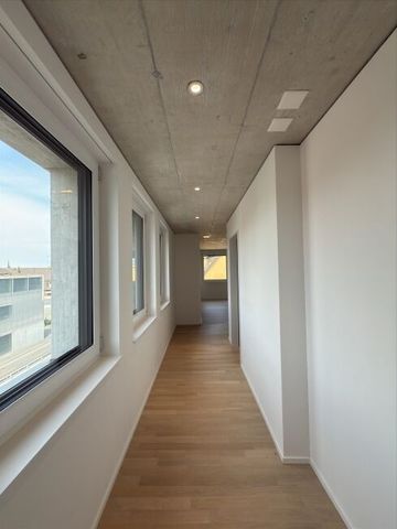 Modern character attic apartment in urban district 6 - Foto 5