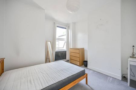 2 bedroom maisonette to rent - Photo 4