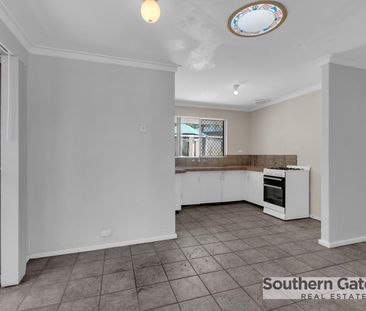 3x1 HOME IN CONVENIENT LOCATION - Photo 5