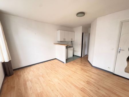 Location Appartement 2 pièces 27m² LILLE 59800 - Photo 2