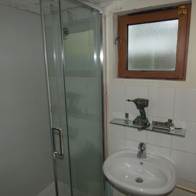 1 bed Apartment - To Let - Photo 1