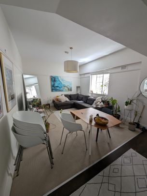 Elizabeth Bay - Photo 1