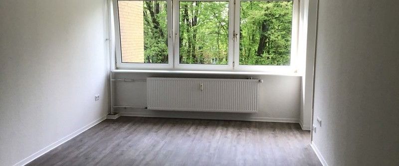 Moderne und großzügige 3-Zimmer-Wohnung mit Balkon - Photo 1