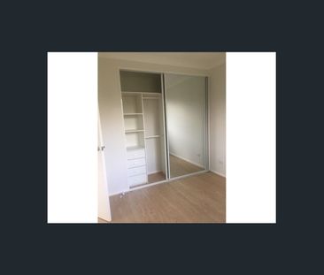 Modern 2 Bedroom Granny Flat *Including Water* - Photo 2