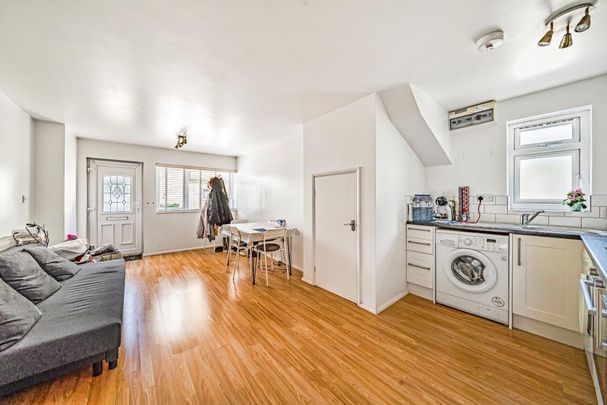 1 bedroom maisonette to rent - Photo 1