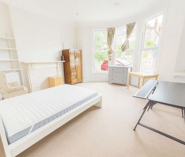 House share to rent - Photo 2