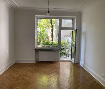 Ziehen Sie in die belle étage: Wunderschöne 3 bis 4 Zimmer Altbauwo... - Photo 1