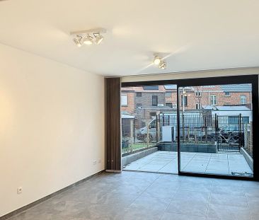 Te huur – 1-slaapkamer nieuwbouwappartement met privatieve parkeerp... - Foto 2