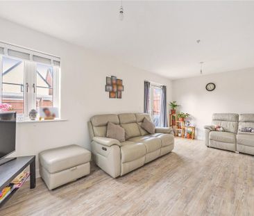 3 bedroom detached house to rent - Photo 3