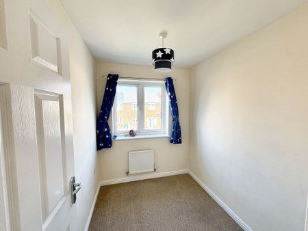 3 bed semi-detached house to rent in Hardys Close, Bathpool, TA2 - Photo 2