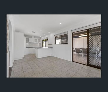 Comfortable Family Living with Plenty of Space! - Photo 6