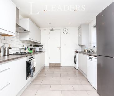 1 bedroom room to rent Howson Road, Brockley, SE4 - Photo 1