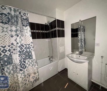 Location Appartement 2 pièces 50m² LOUVROIL 59720 - Photo 5