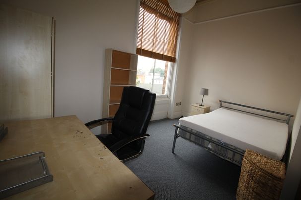 1 Bed Student Accommodation - Photo 1