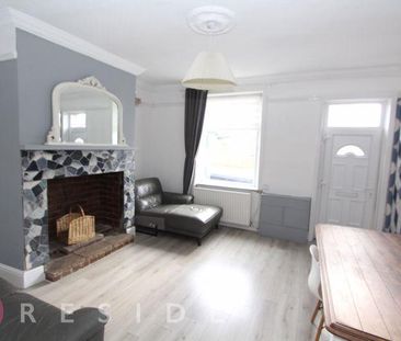 3 bedroom end of terrace house to rent - Photo 1