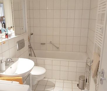 ** BESICHTIGUNGSTERMIN AM 05.01. * 2-Zimmer-Whg. mit Balkon, Wanne ... - Photo 3