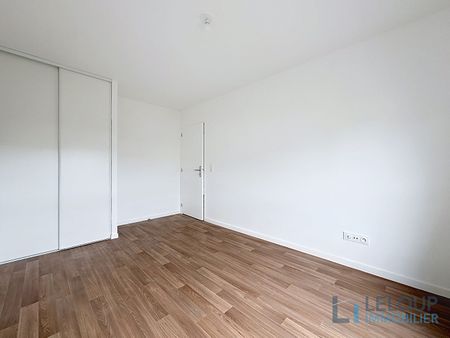 Location Appartement 2 pièces 45m² BOURG ACHARD 27310 - Photo 2