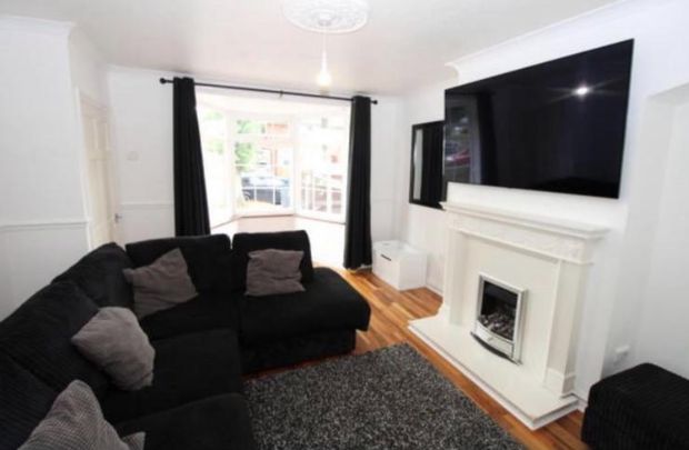 Room in a Shared House, Hartfield Crescent, B27 - Photo 1