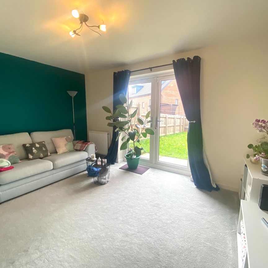 2 Bed End Terrace, Elm Tree Road, M6 - Photo 1