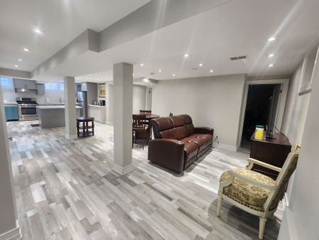 For Lease - 16 Celestine Drive, Toronto, Ontario - Photo 5