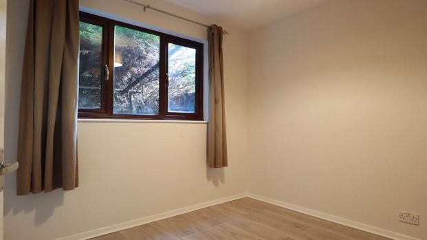 1 bedroom ground floor flat to rent - Photo 1