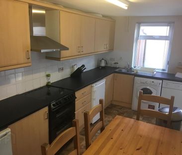 13 St Albans Gardens, Stranmillis, Belfast, BT9 5DR - Photo 5