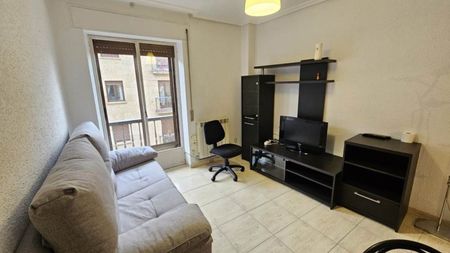 Piso de alquiler en Salamanca - Calle Marquesa de Almarza, San Esteban - San Cristóbal - Photo 4