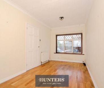 4 bedroom House To Let - Photo 3