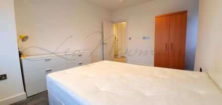 Rosebank Way, Acton, W3 - Photo 2