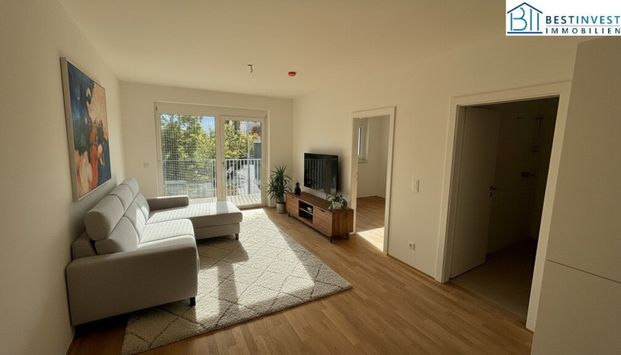 Sonniger Südbalkon mit Ausblick - Photo 1