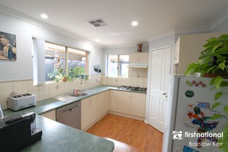 Sensational Family Home - Photo 4