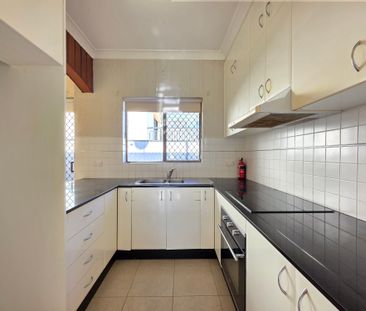 TIDY & CLEAN 2 BEDROOM VILLA FOR RENT - Photo 1