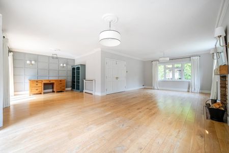 6 bedroom detached house to rent - Photo 3