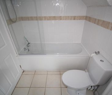 2 bedroom Flat to rent in Sandringham Road, South Gosforth, Newcast... - Photo 4