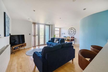 2 bedroom apartment to rent - Photo 3