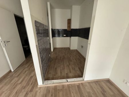 Kompakte günstige 2 -Zimmer Erdgeschoßwohnung mit 35 m² Terrasse- unbefristeter Mietvertrag - Photo 5