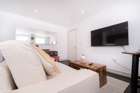 2 Bed Flat, The Fitzgerald, S3 - Photo 2