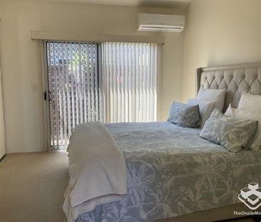 2 BEDROOM 2 BATHROOM VILLA ON KAWANA ISLAND - Photo 4