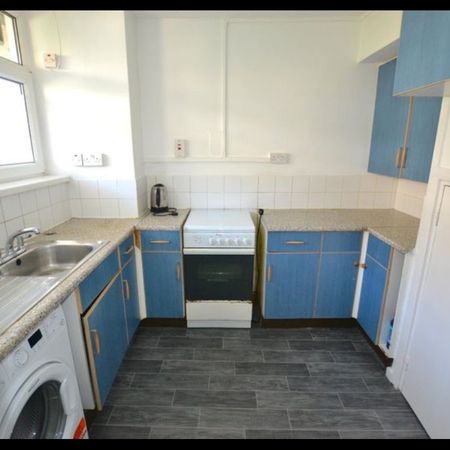 Room in a Shared Flat, Broomfield Street, E14 - Photo 3