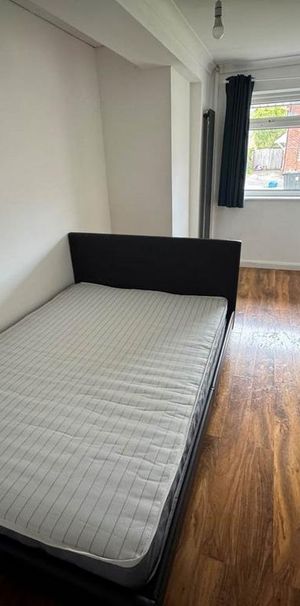 1 bedroom house of multiple occupation to rent - Photo 1