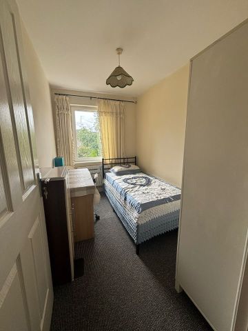 Room in a Shared House, Shakespeare Walk, M13 - Photo 2