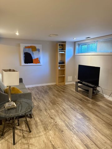 For Lease - 2402 Belyea Street, Oakville, Ontario - Photo 2