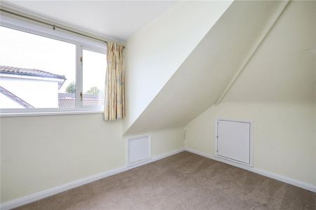 4 bedroom detached house to rent - Photo 3
