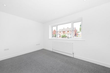 Whippendell Way, Orpington - Photo 2