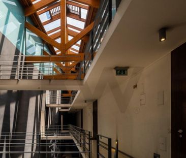 1 room luxury Apartment for rent in Misericórdia, Lisbon - Photo 1